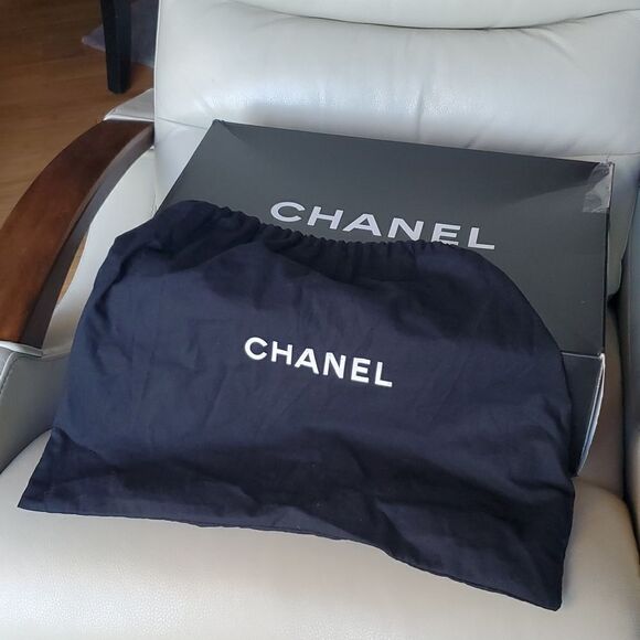 Chanel Authenticate Boy Bag Green Ombre,Gun Metal Hardware! Excellent Condition - Picture 12 of 17